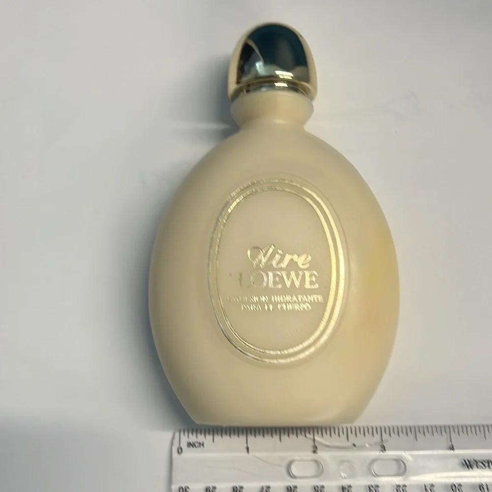 Loewe Aire Full Size Emulsion Hidrante Moisturizer Lotion